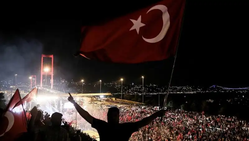 15 Temmuz'un Anısına: "En Uzun Gece" Temsili Külliye'de Gerçekleşecek