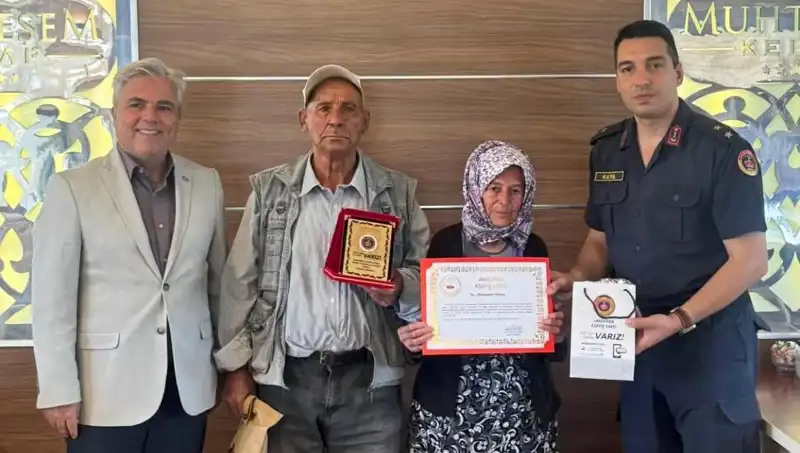 Tek Varlıkları Olan Evi Jandarmaya Bağışladılar: Hayırseverlikte Eşsiz Bir Örnek