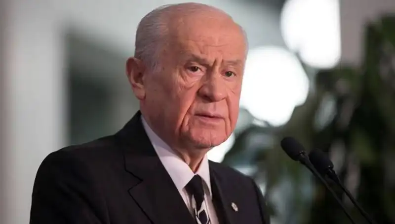 Bahçeli, Kurban Vekaletini Kızılay'a Vererek İyilikte Söz Sahibi Oldu