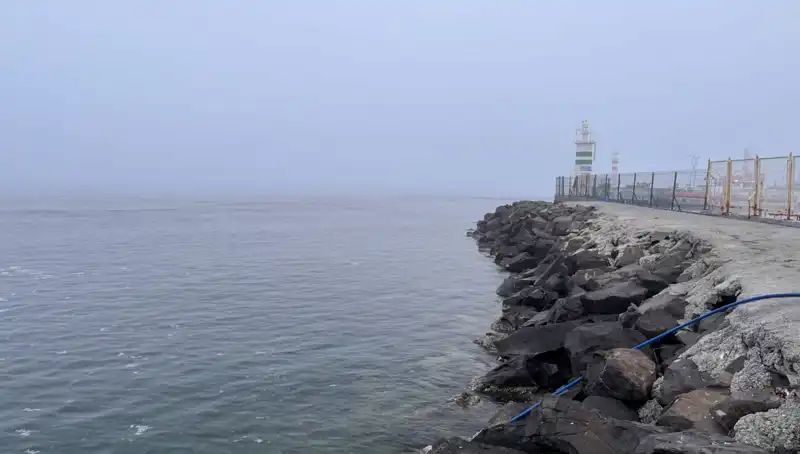 Çanakkale Boğazı'nda Şiddetli Sis Nedeniyle Gemi Geçişleri Durduruldu