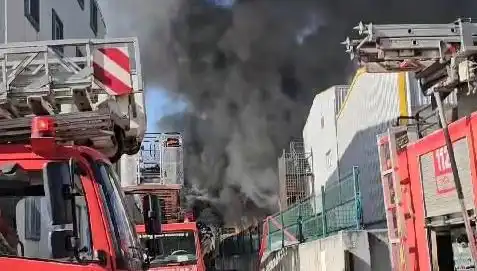 Tuzla'da Fabrika Yangını Kontrol Altına Alındı: İşte Gelişmeler