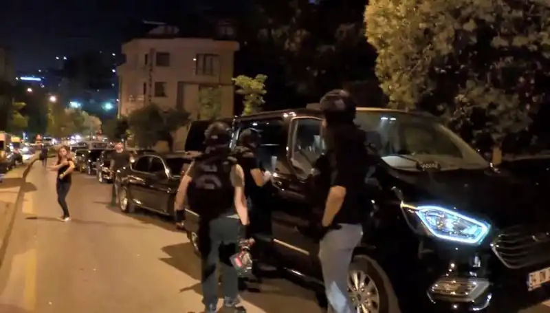 Şehit Polisimizin Katil Silahı: AR-GE Kılıfıyla Üretilmiş Cihazın Şok Edici Hikayesi