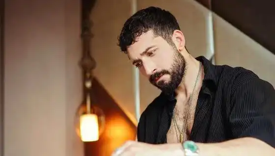 Emre Bulut'a Şok Suçlama: Sahte Komiser Olarak Araç mı Kaçırdı?