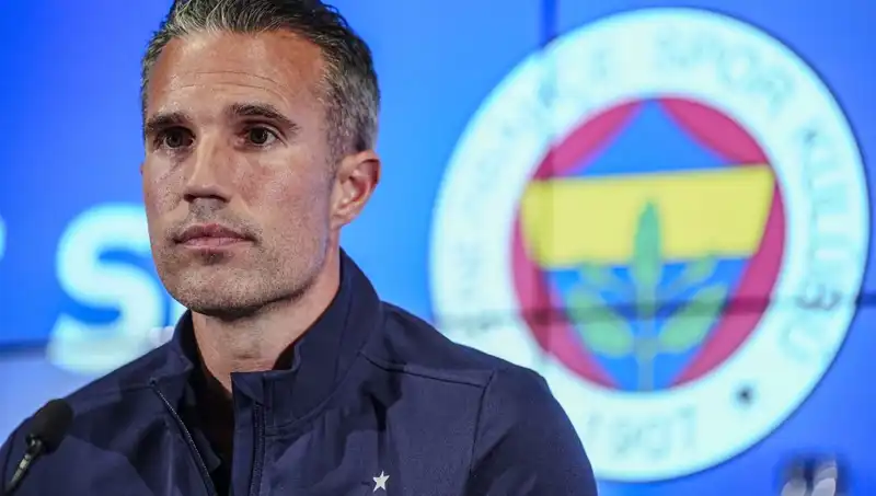 Robin van Persie, Fenerbahçe Karşısında Tur Şansını Açıkladı: Yüzde Kaç?