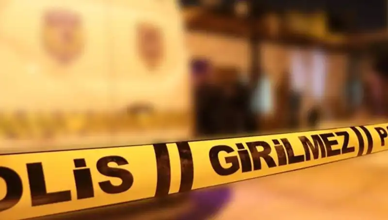 İzmir'de Aile İçi Kavga: 1 Çocuk, 4 Kişi Ağır Yaralandı
