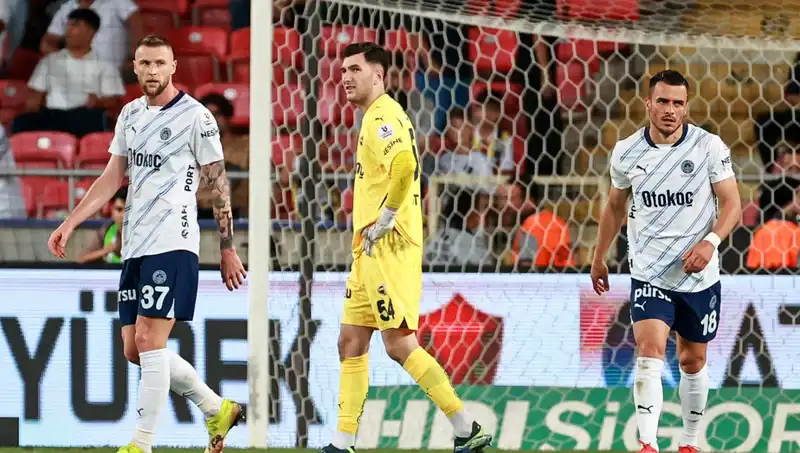 Fenerbahçe'nin Tarihi Yenilgisi: Darmadağın Oldular!