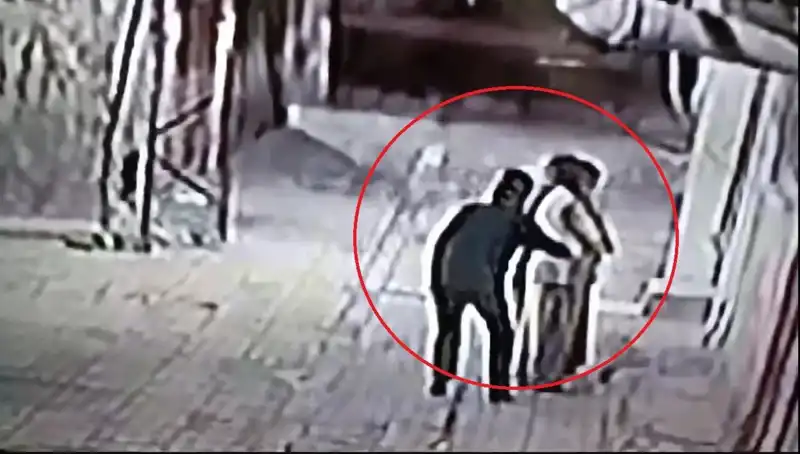 Kapkaççılara Vurulan Şok Operasyon: Polisler Pazarcı ve Simitçi Kılığına Girdi