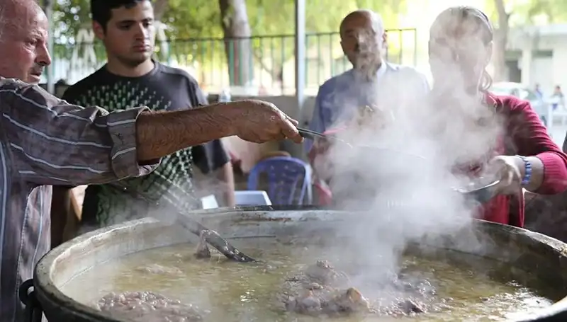 Gadir-i Hum Bayramı: Anlamı ve Kutlama Gelenekleri Hakkında Bilmeniz Gerekenler