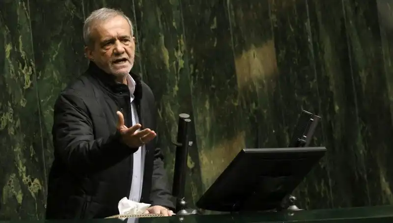 Ekonomik Kriz İçinde Lüks Gezi: İran'da Görev Sarsıldı