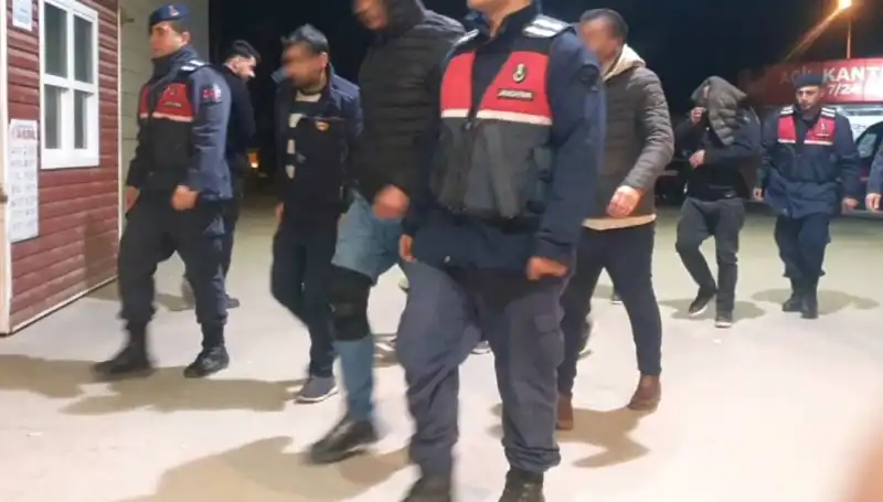Uyuşturucu Partisine Baskın: Bağ Evinde Şok Görüntüler