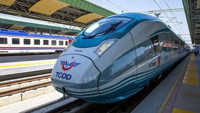 TCDD, 140 Yeni Makinist Alımı İçin Kursiyer Arıyor: Başvuru Rehberi