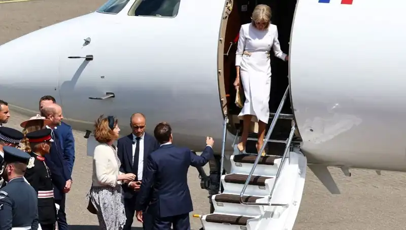 Macron Çiftinde Kriz: Eşi, Başkan'ın Yardımseverliğini Gördü Mü?