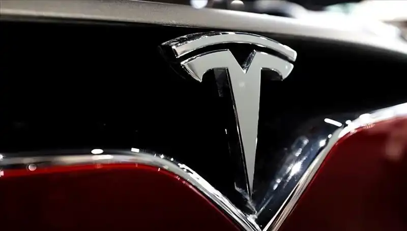 Tesla'da Ucuz Model ve FSD Beklentileri Karşı Karşıya Geldi