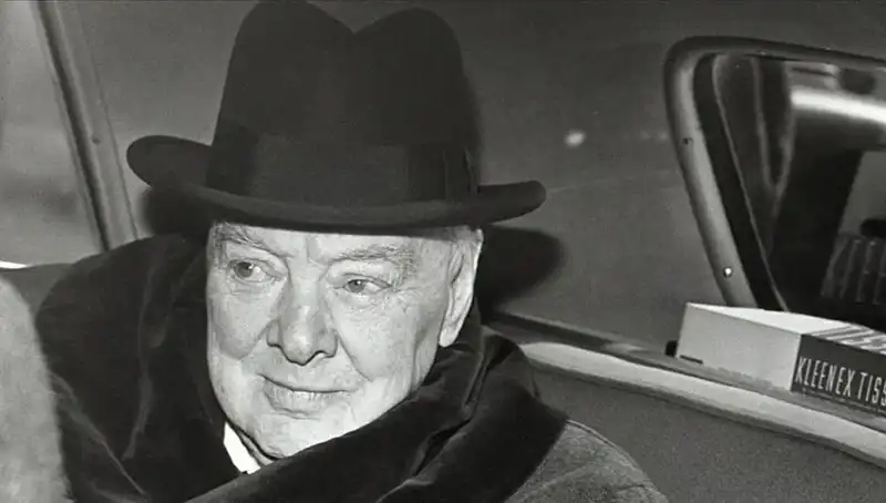 Churchill’in Bekar Evi Satışta: Tarihin Eşsiz Noktası 3.75 Milyon Sterlinle Satışta