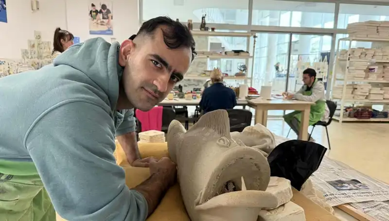 İşitme Engelli Rıfat Can: Genç Yaşta Elde Ettiği Başarılarla Herkese İlham Oluyor