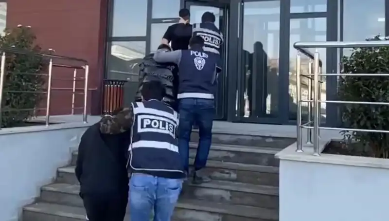 Korsan Taksi İle Gasp Skandalı: Şok Edici Olayın Detayları