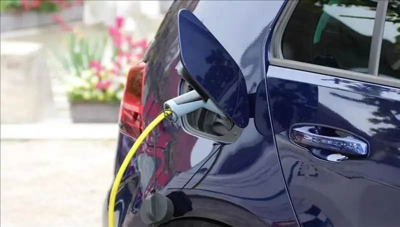 Tesla'nın Rekor Menzilini Geçen Yeni Elektrikli Araç Piyasaya Çıkıyor!
