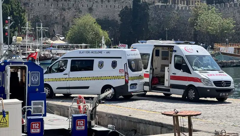 Antalya'da Denizde Bulunan Erkek Cesediyle Gizemli Olayın Perdesi Aralanıyor