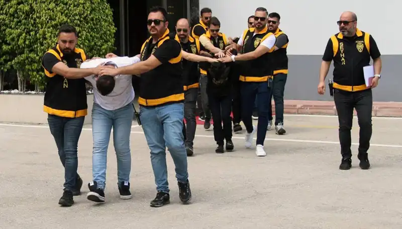 İş Dünyasında Şok Tuzağı: Sevgili Kılığındaki Dolandırıcılar İş Adamını Nasıl Soğuttu?