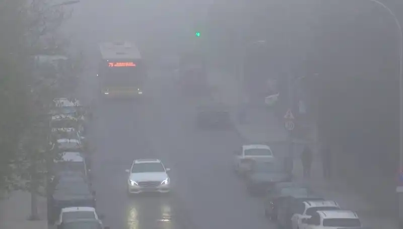 İstanbul'da Beklenmedik Sis Olayı Hayatı Olumsuz Etkiliyor